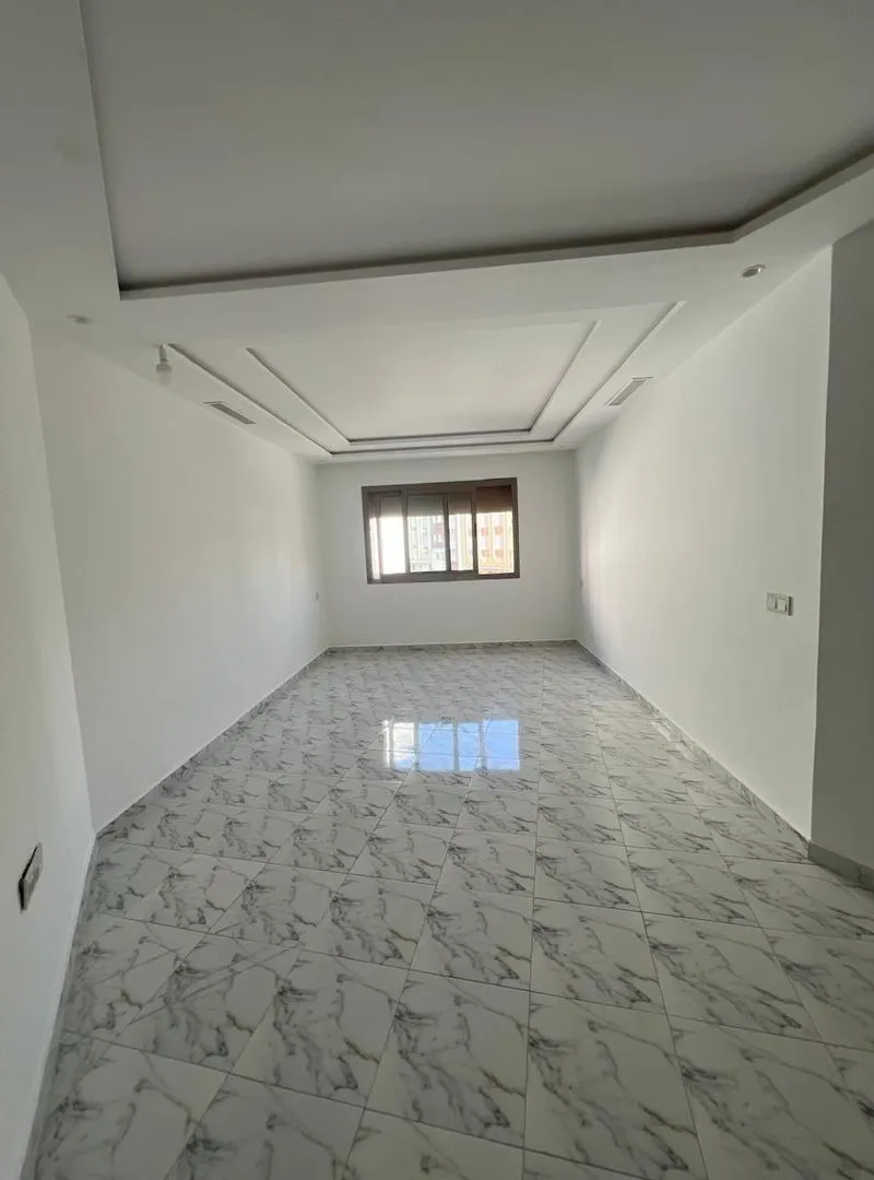 🏢 À LOUER – BUREAU DE 85 M² À TANGER | AHLAN