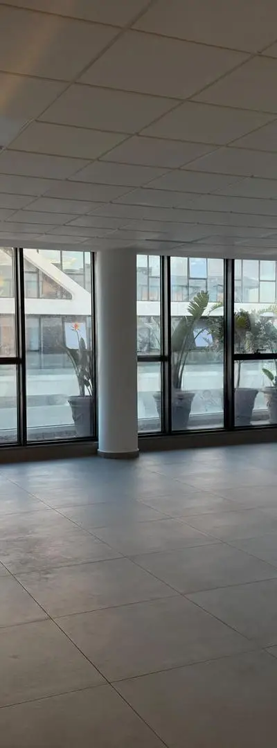 Plateau de Bureau Neuf à Louer – Les Orchidées VI