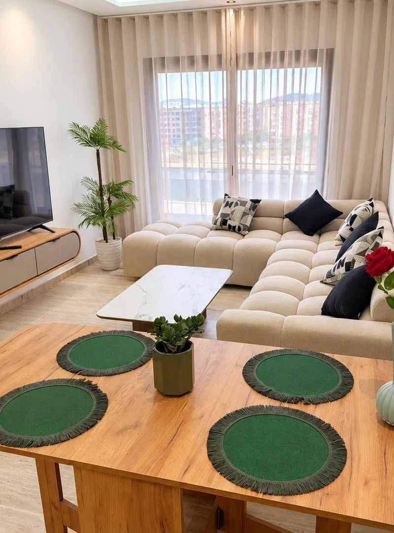 Appartement neuf et meublé avec piscine