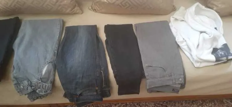 LIQUIDATION VETMENTS ENFANT PRESQUE NEUF