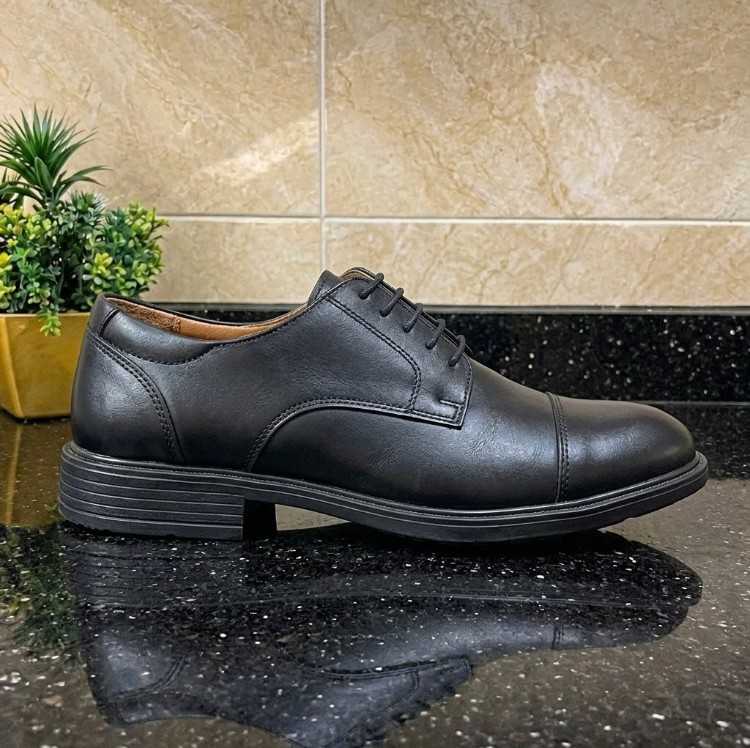 Chaussures basses FleXtane à vendre.