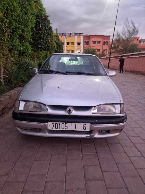 Renault 1977