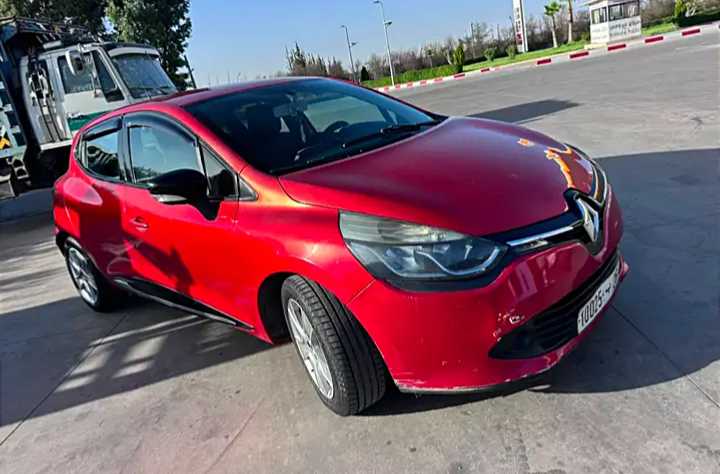 Renault Clio 4 Essence