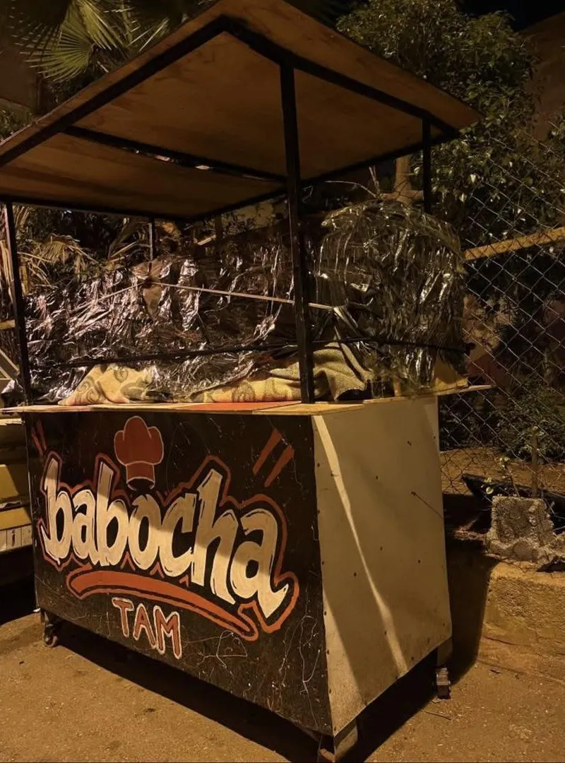 Food truck à vendre, prix raisonnable pour ceux qui sont intéressés, bienvenue