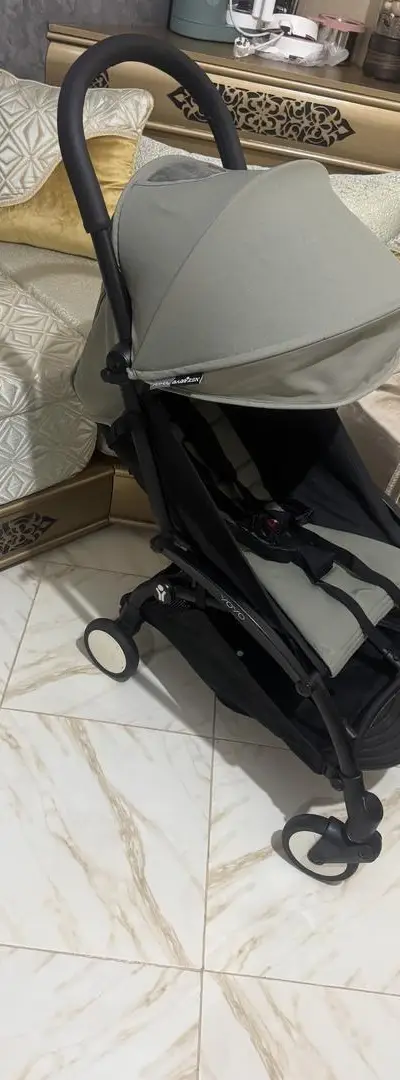poussette yoyo plus encore propre