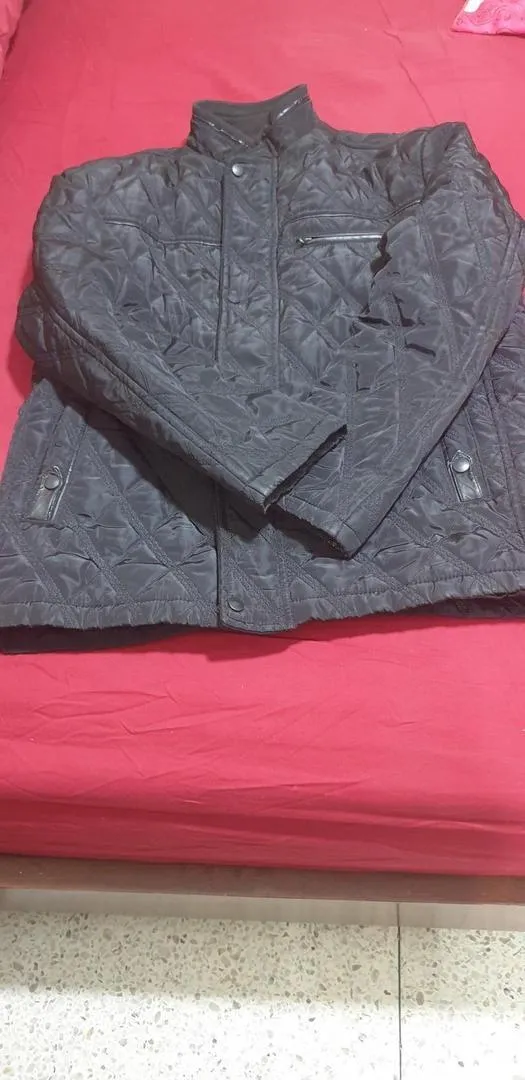 Veste noire pour le froid