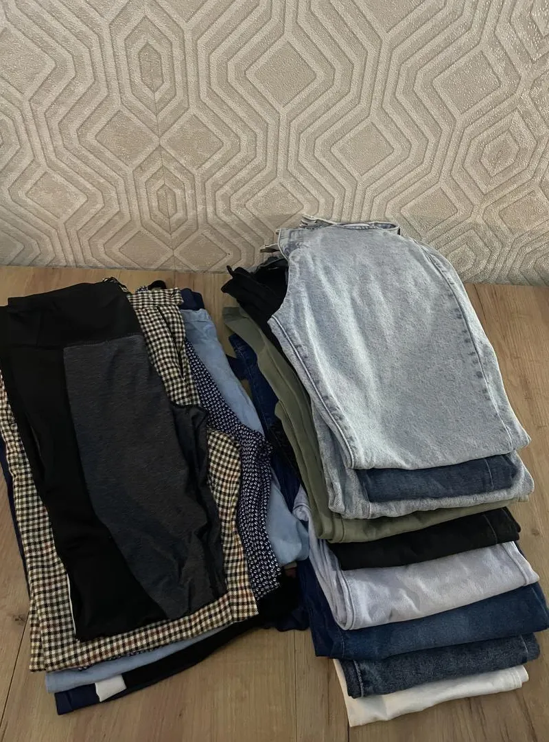 19 pantalons à vendre