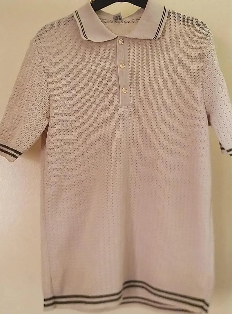 T-shirt original Tay M jamais utilisé