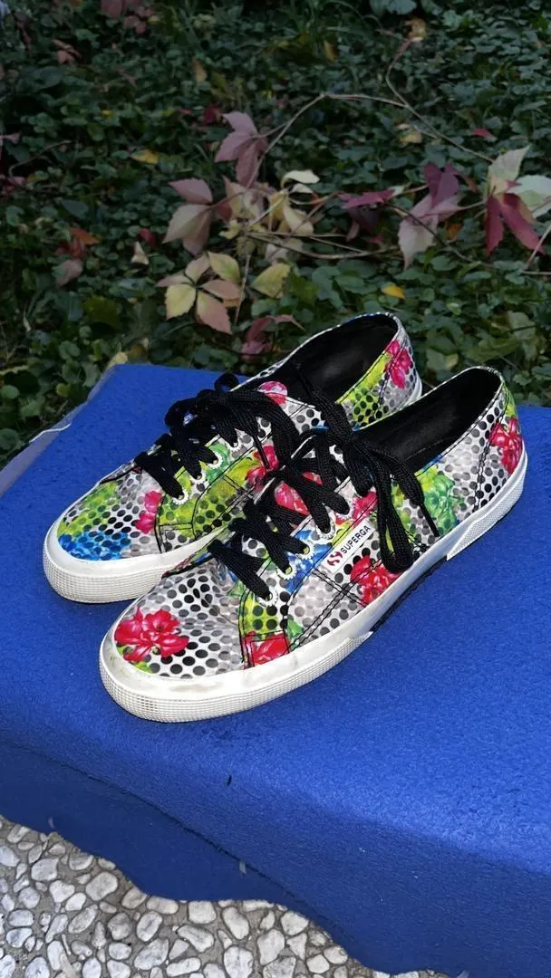 SUPERGA ORIGINAL TAILLE 41