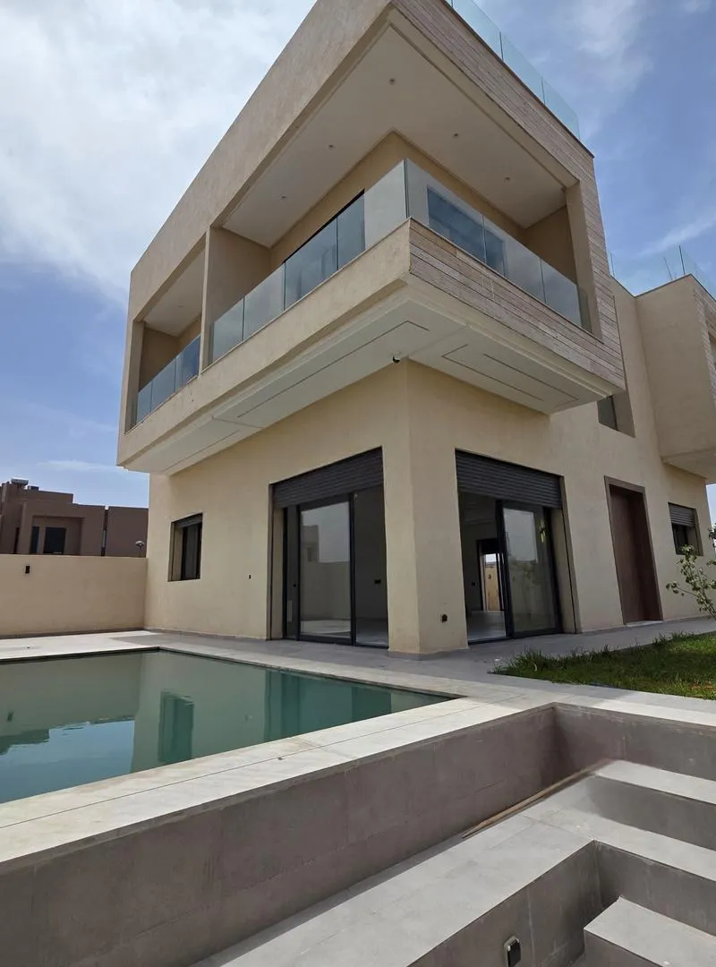Villa 300m²