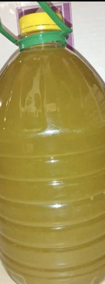 Huile d’olive extra vierge الزيت البلدية