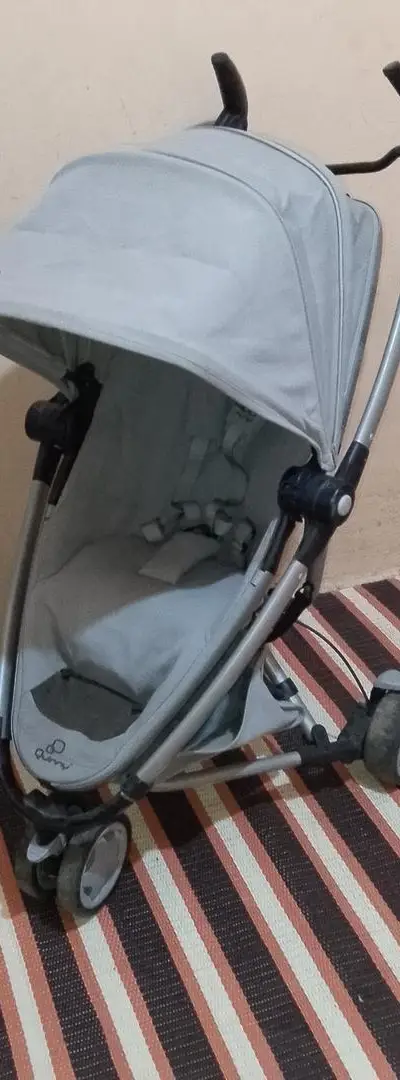 À vendre poussette Quinny Zapp
