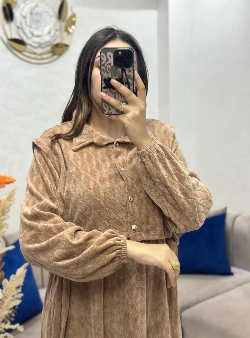 Robe avec gilet et coquillage