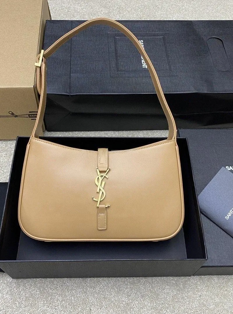 Sac Chic Yves Saint Laurent YSL08