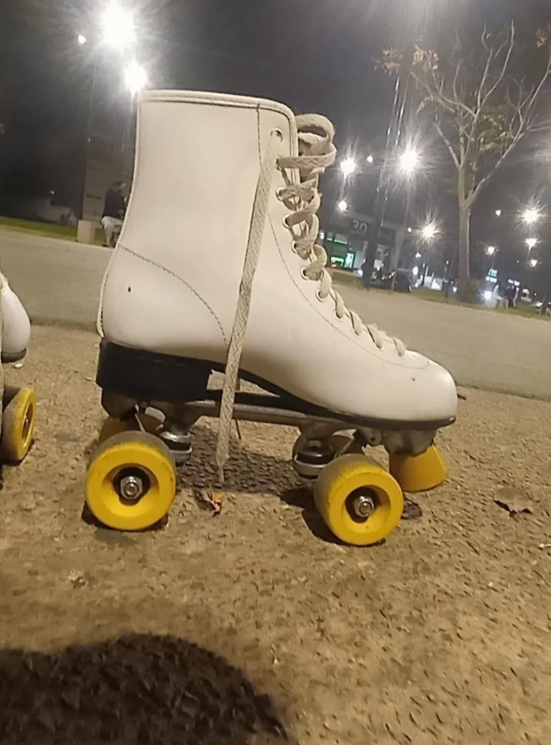 🛼 Patins à roulettes classiques – Style vintage