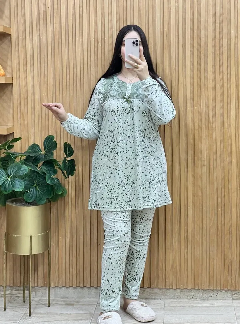 Pyjama en peluche avec pantalon