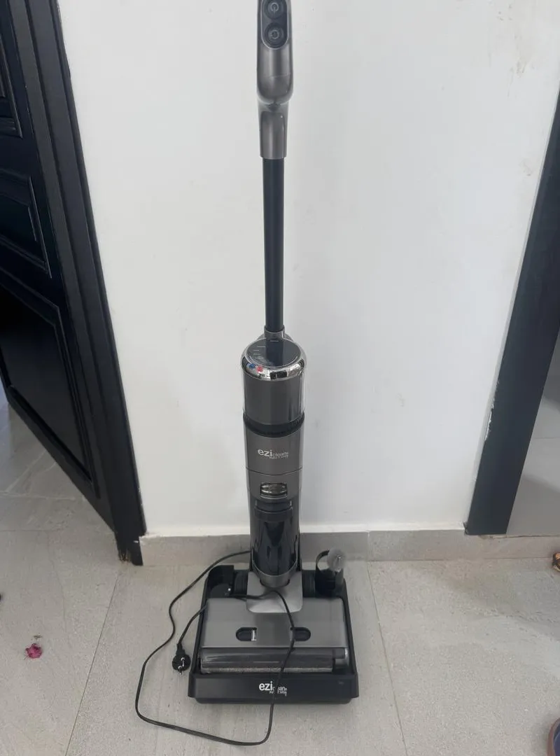 Aspirateur laveur EZIclean Cyclowash P8 Wet & Dry