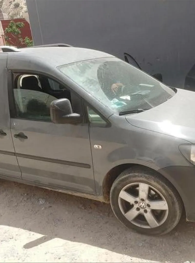 Volkswagen Caddy Diesel demi-carrosserie avec clim