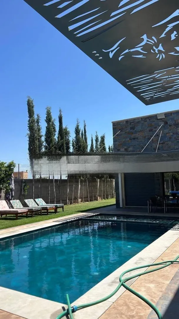 Villa de luxe piscine chauffeur