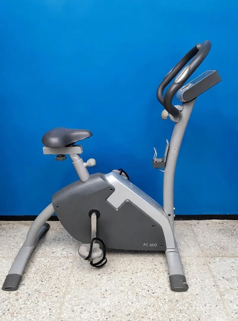 Vélo Domyos 600 neuf encore sous plastique