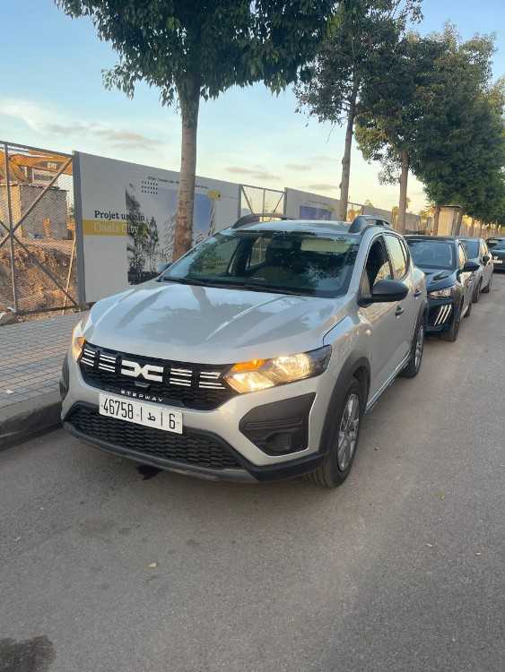 Dacia Sandero à Louer