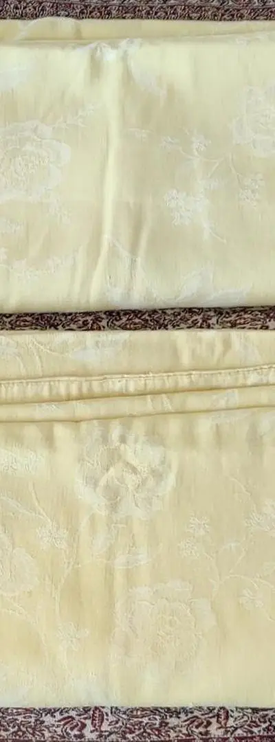 Tissu damassé jaune double épaisseur