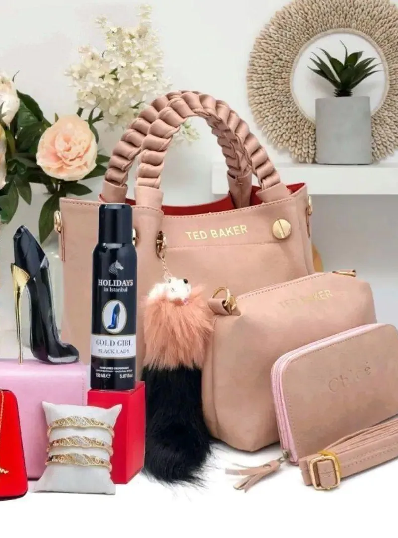Sac deux pièces et portefeuille et plus à bon prix
