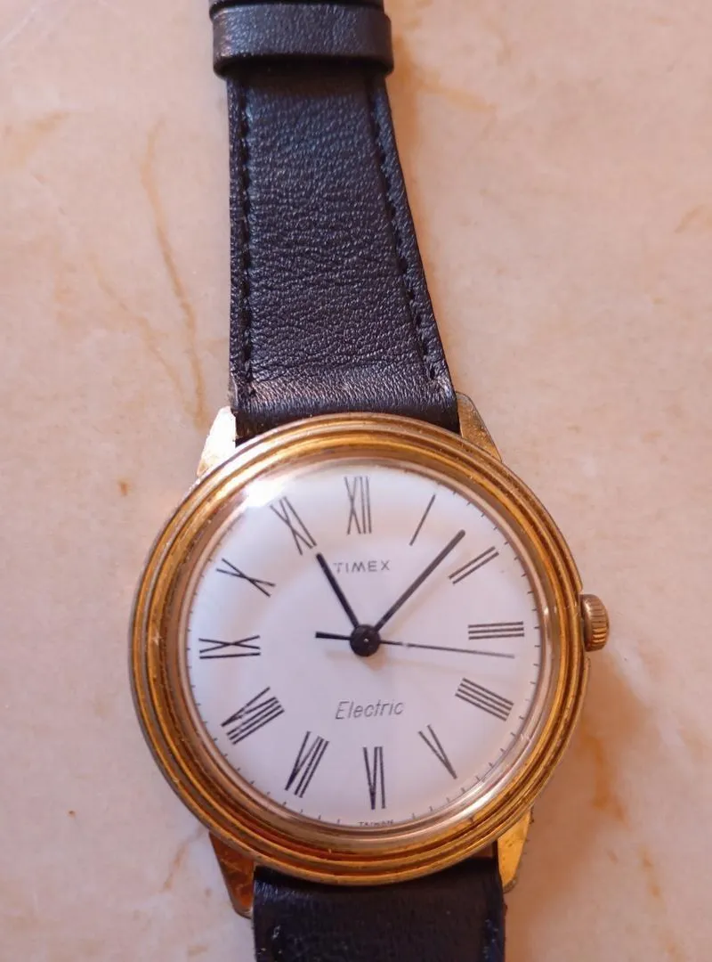 Montre Timex électrique vintage