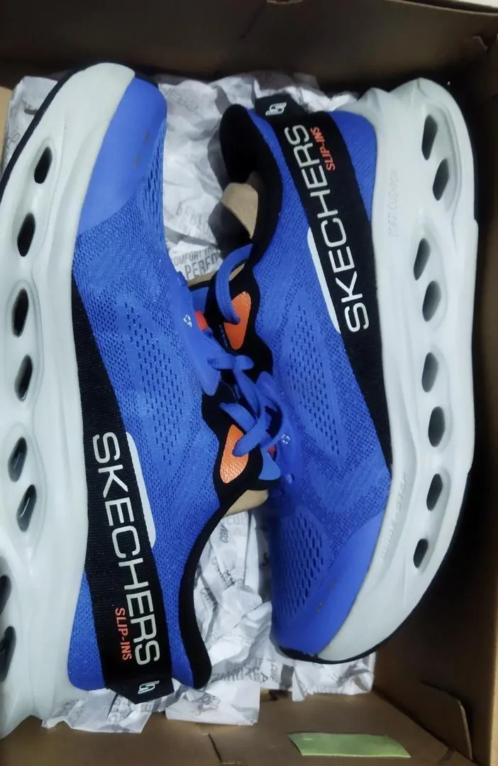 Skechers Hands Free Slip-ins Max Cushioning