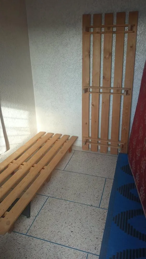 2 banquettes