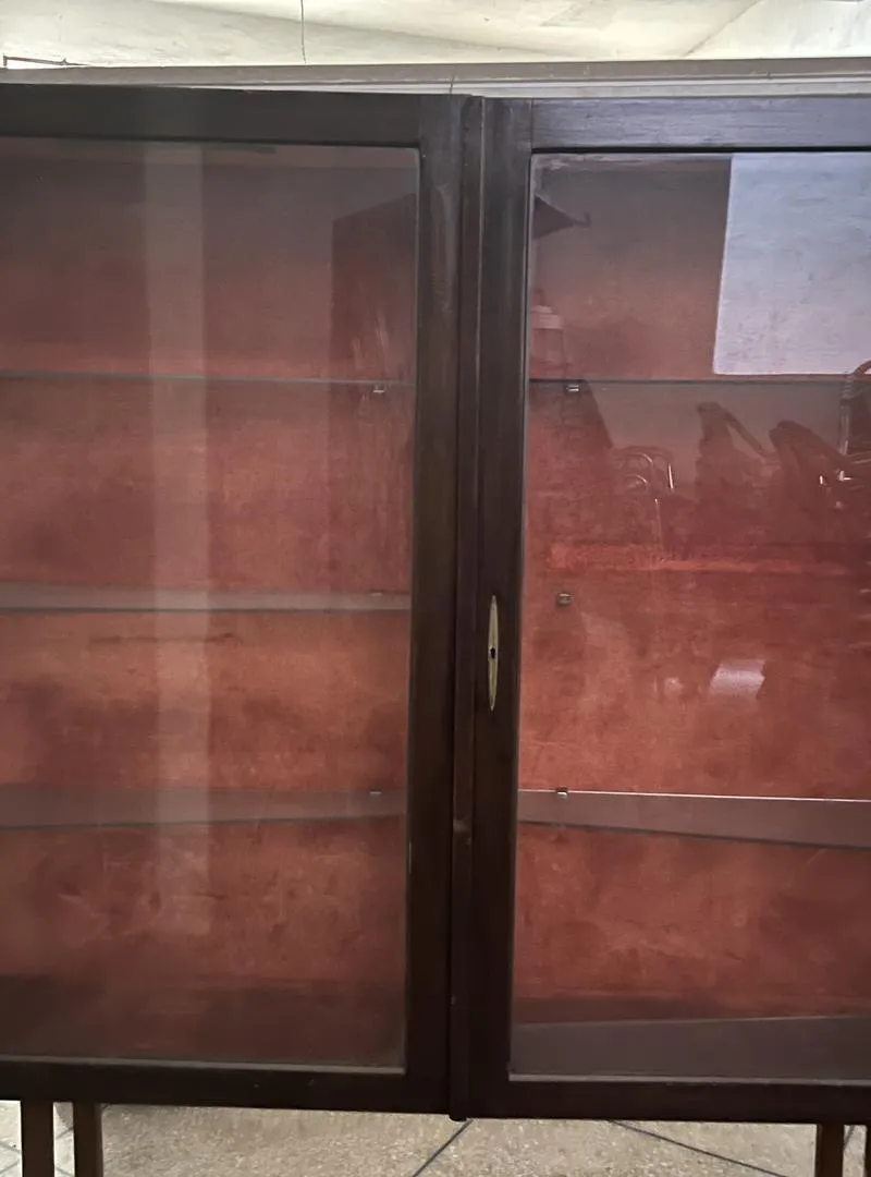 Vitrine en bois