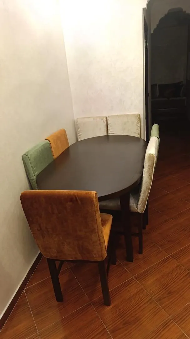 Table en bois 8 chaises