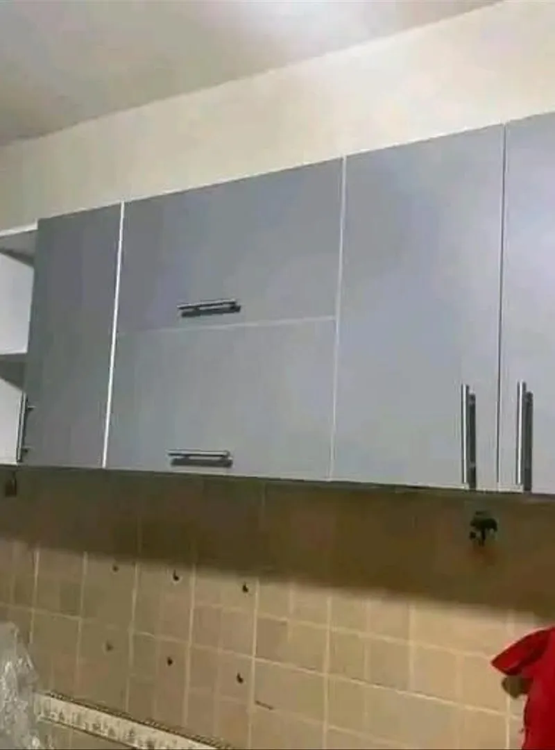 Rangement de cuisine en bon état