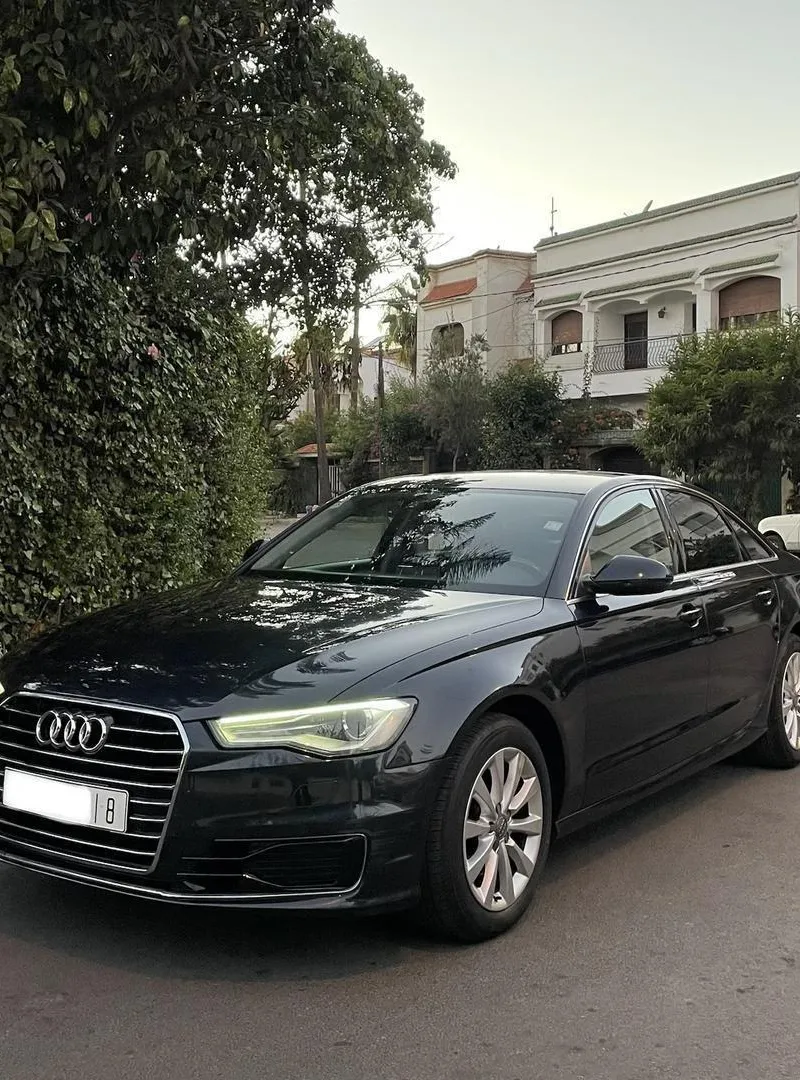 Audi A6 diesel 2L automatique 2016 faible 120 km