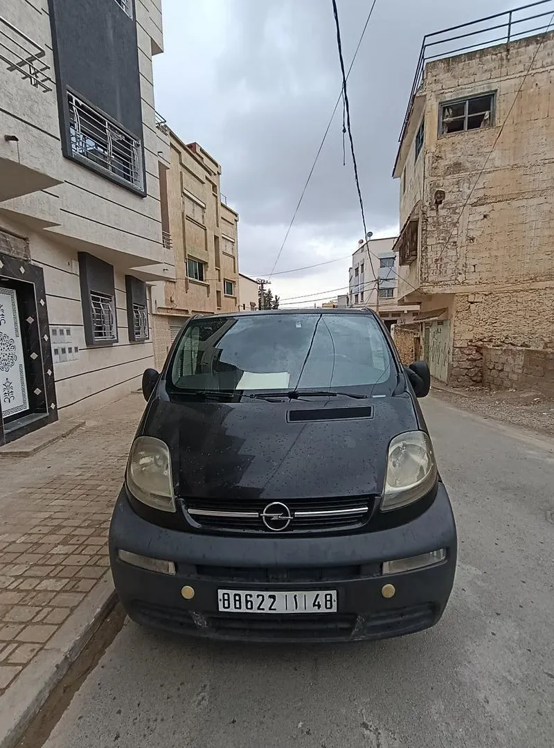 Opel Vivaro Renault Trafic