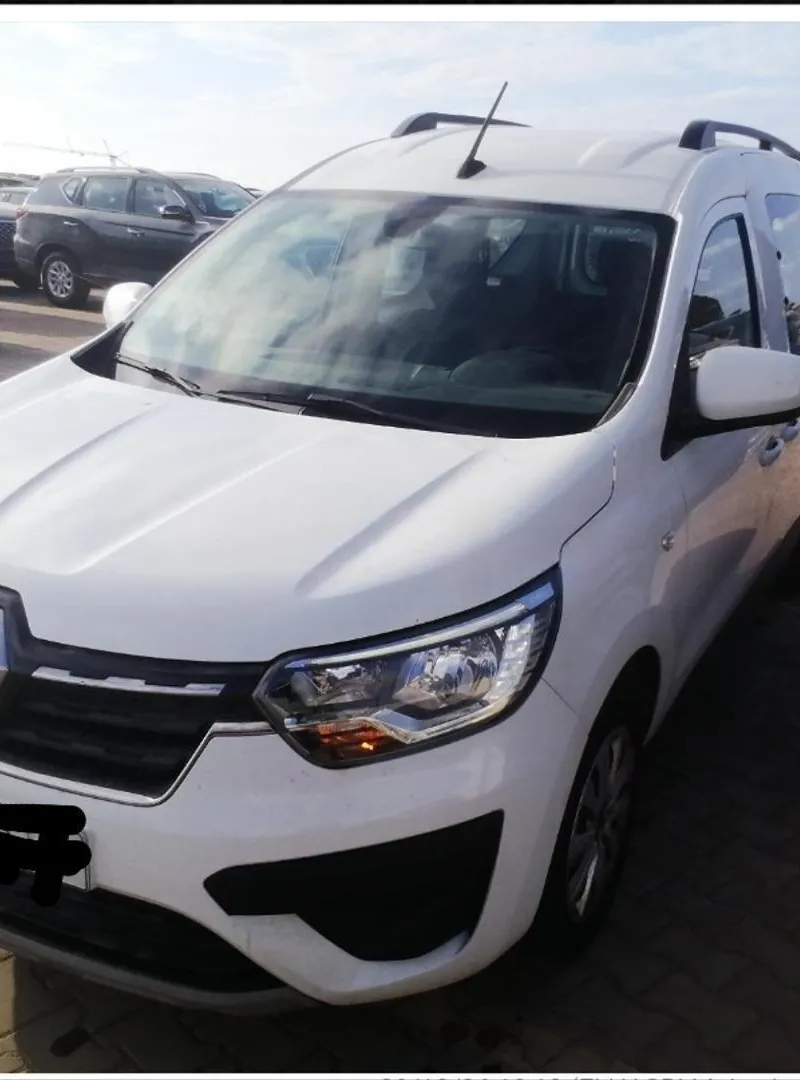 Renault Express Diesel Manuelle 2023 à Bouznika