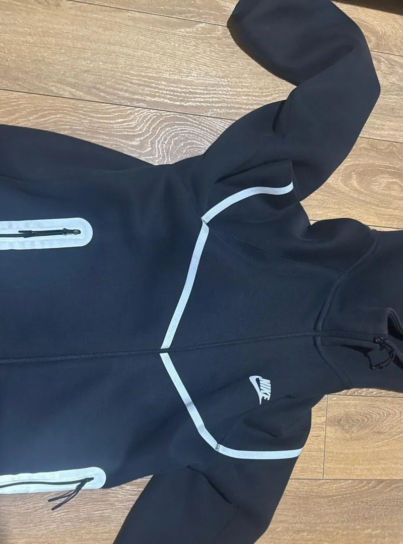Nike Tech modèle 2025 taille S