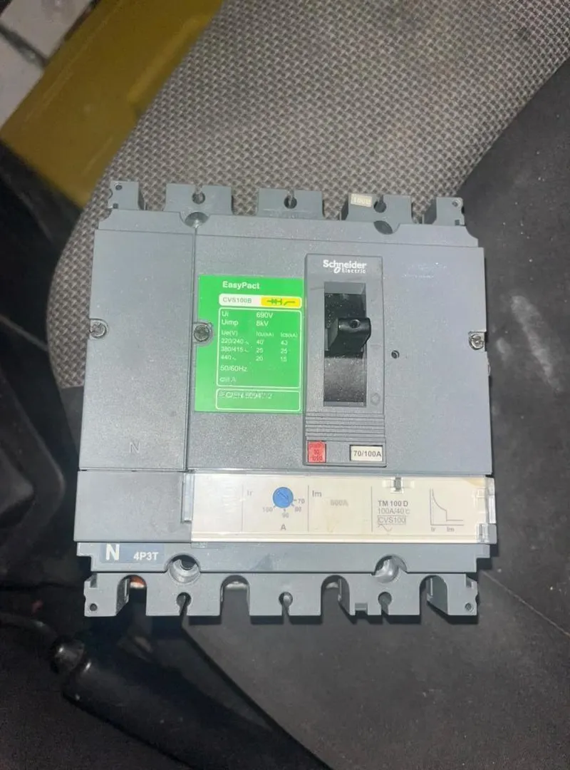 Disjoncteur Compact Schneider 100A