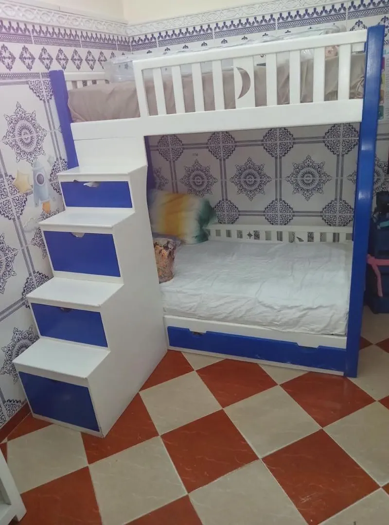 Lit superposé pour enfant avec bureau et tiroirs - Blanc et bleu