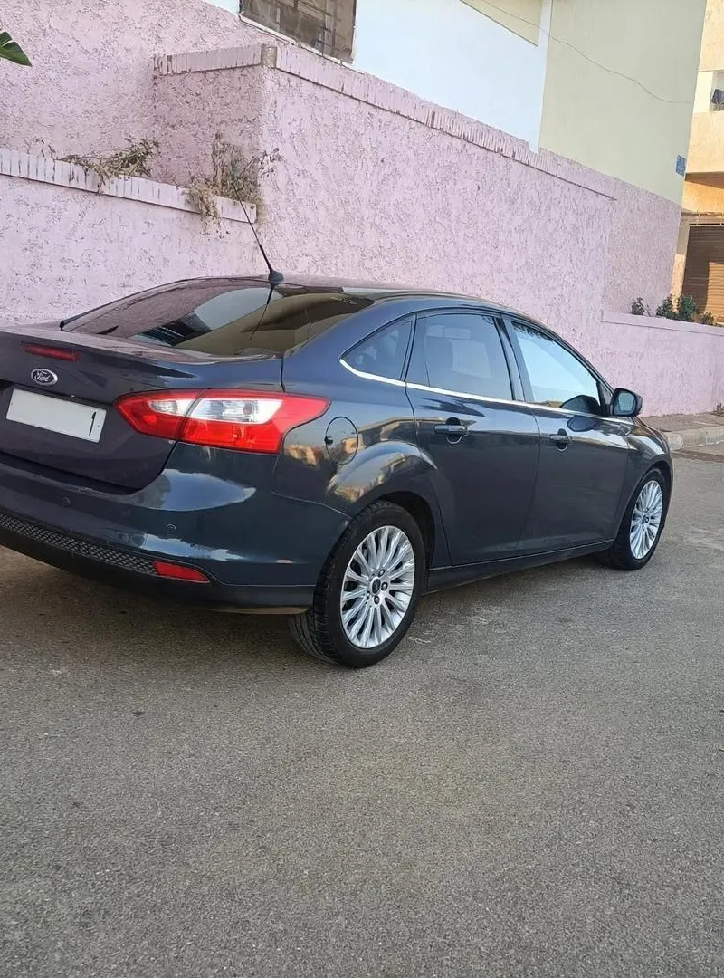Ford Focus Sedan Titanium 2013