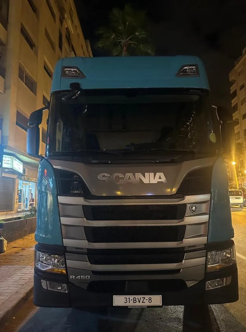 Scania R450 Mega