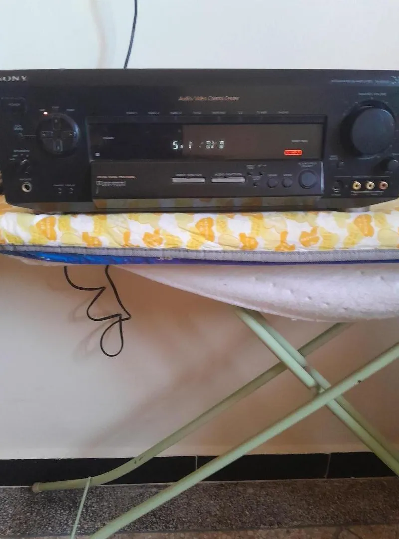 Amplificateur 240w marque Sony