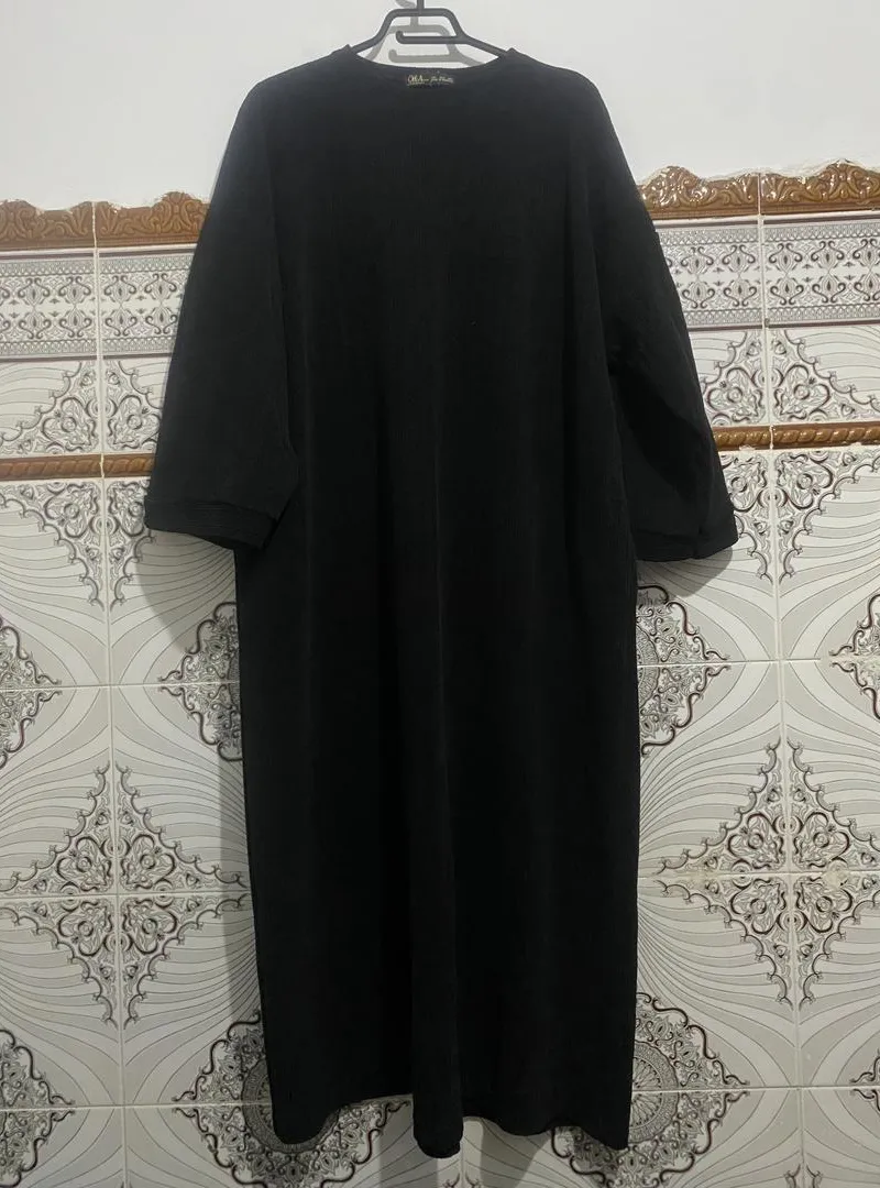 Robe noire taille standard