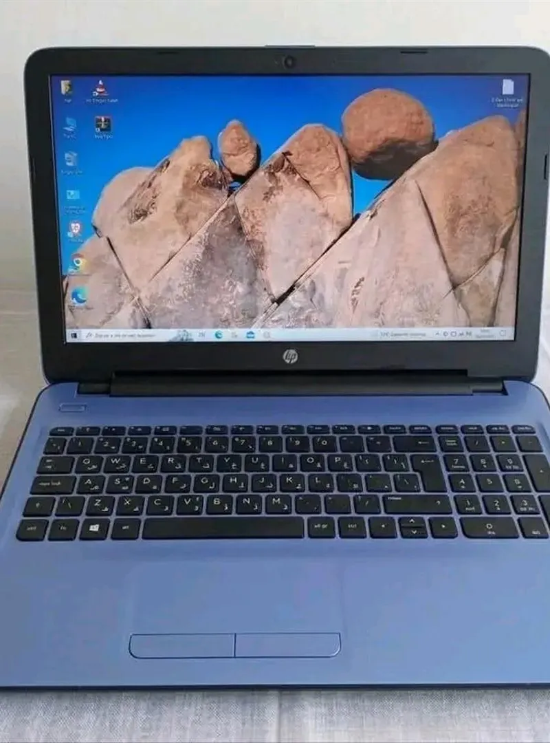 HP double graphique Ram 8 disque SSD écran 15