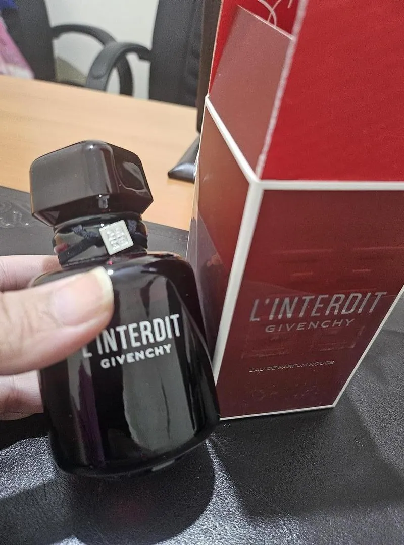 Interdit Rouge 80 ml, un parfum d'hiver par excellence