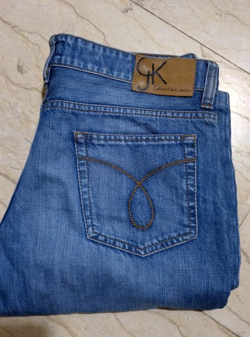 Jeans CK original droit taille 31