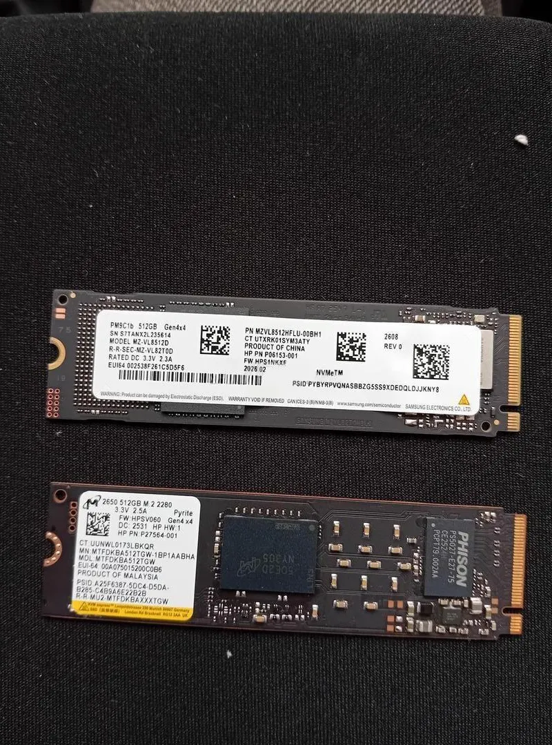Deux disques SSD M.2 NVMe 512 Go