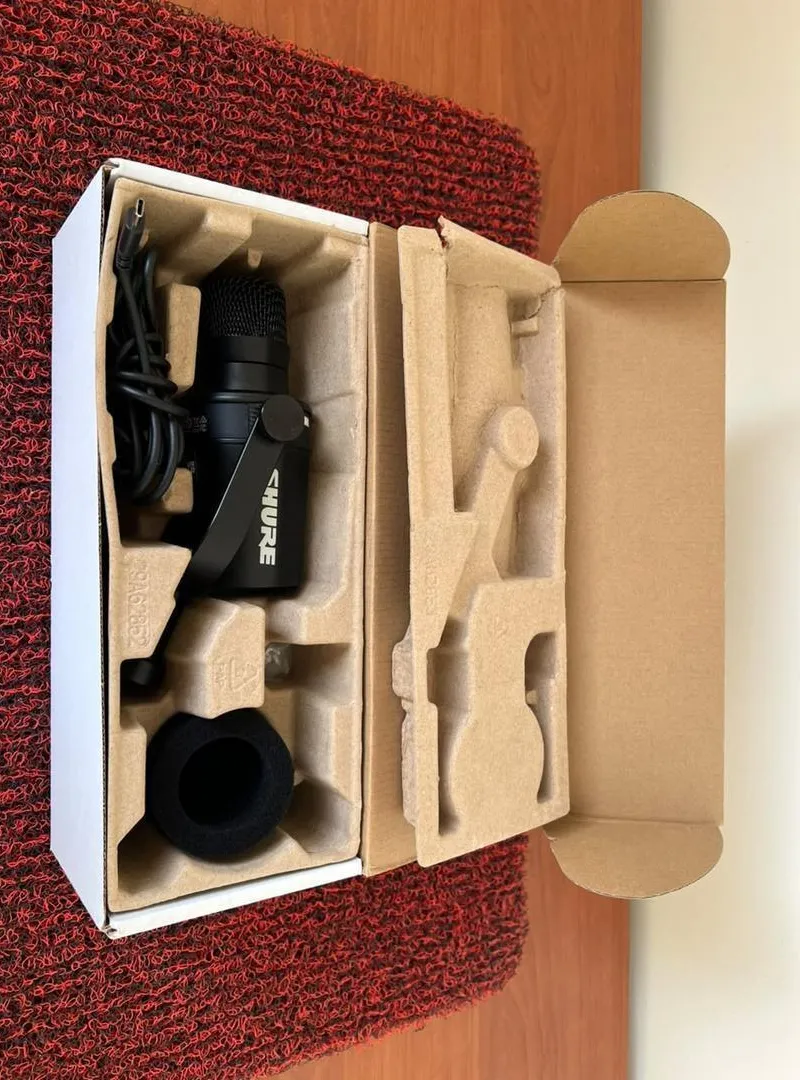 Shure MV7 Plus Micro Podcast Comme Neuf