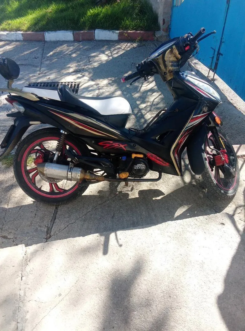 Moto S1000
