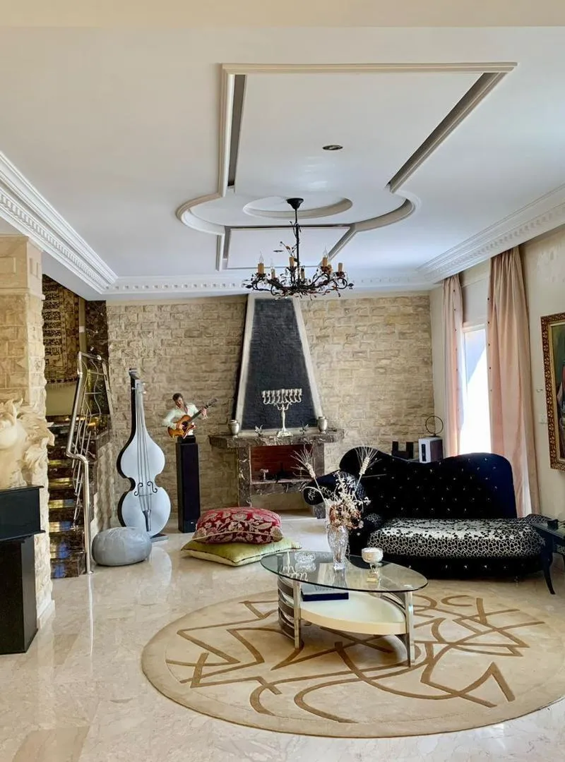 Jolie villa meublée à louer à Hay Riad